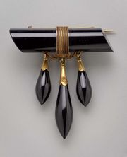 Onyx brooch 5379.jpg